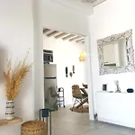 Dom wakacyjny Dear John, A Serene Escape Near Elia Ano Mera